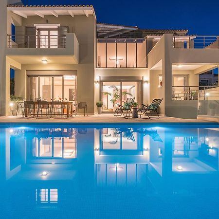 Akemi Luxury Villa تسيليفي المظهر الخارجي الصورة