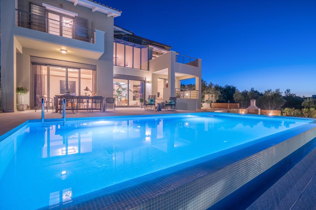 Akemi Luxury Villa تسيليفي المظهر الخارجي الصورة